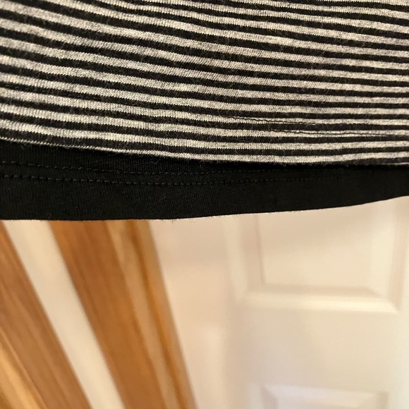 J. Jill Pure Jill Sleeve Tee Size medium petite - Picture 7 of 9